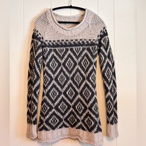 Kismet Black & Cream Crewneck Knit Sweater